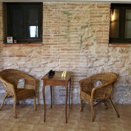 Gasthaus La Fabriqueta De Cent Piques Fontanars dels Alforins Exterior foto