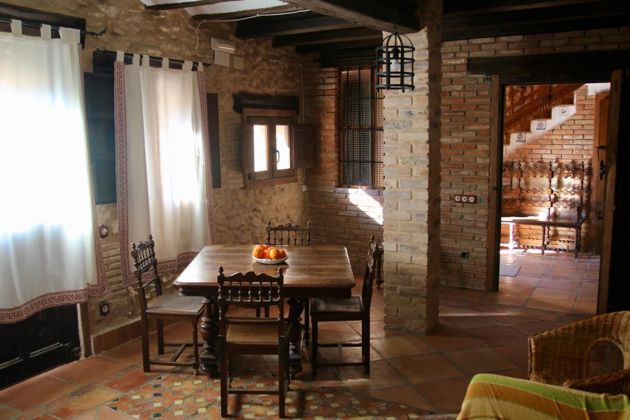 Gasthaus La Fabriqueta De Cent Piques Fontanars dels Alforins Exterior foto